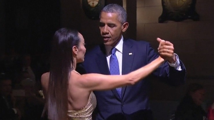 Obama krytykowany za to, że tańczył tango po zamachach w Belgii