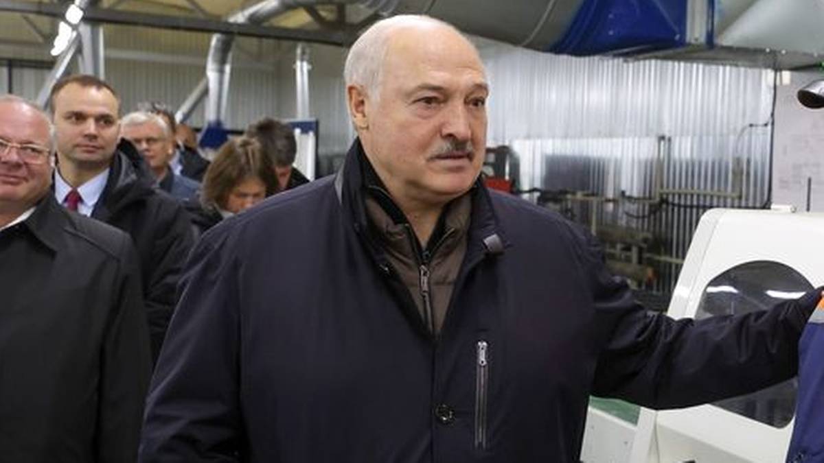 Łukaszenka posądził Polskę o zerwanie rozmów. W tle sprawa Poczobuta