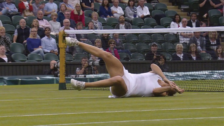 Kolejny "gleba" na Wimbledonie! Bondarenko wylądowała na… ziemi