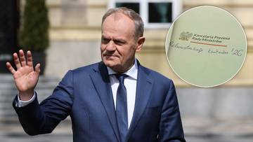 Tajemnicza notatka w rękach premiera. Przekaz w "urodzinowym filmie"