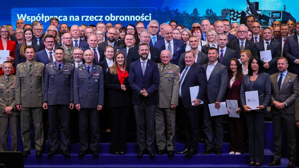 Kosiniak-Kamysz ogłosił w sprawie polskiej zbrojeniówki. Setki milionów złotych z MON