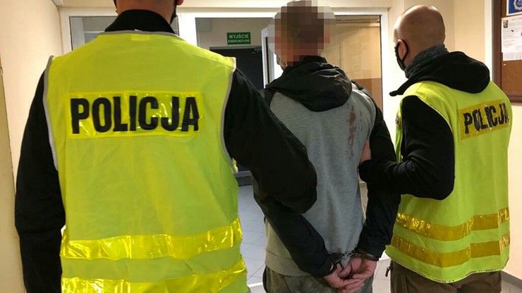Wielkopolskie. Areszt dla 36-latka za zaatakowanie nożem przechodnia i znieważenie policji