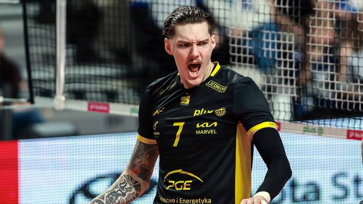 Środkowy: Bartłomiej Lemański