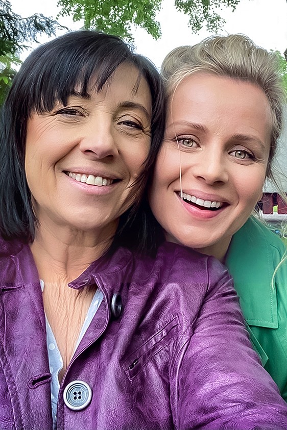 2021-09-22 Hanna Śleszyńska w serialu Komisarz Mama. Kogo gra? - Polsat.pl