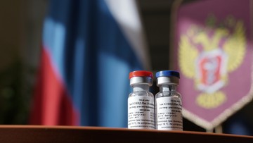 Rosyjska szczepionka to "ogromne ryzyko". Naukowcy alarmują