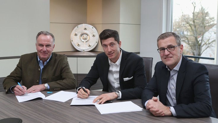 Oficjalnie: Lewandowski zostaje w Bayernie! Nowy kontrakt Polaka