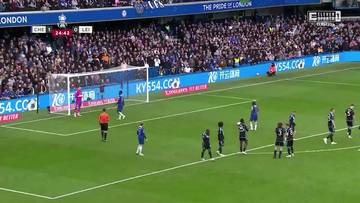 Jakub Stolarczyk obronił rzut karny w meczu Chelsea - Leicester City 
