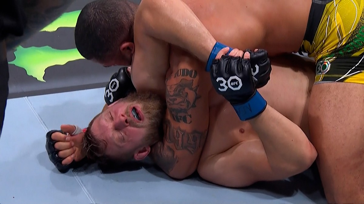 UFC 290: Polak uduszony przez Brazylijczyka