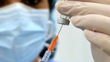 Premier: Polacy otrzymali już ponad 3 mln dawek szczepionki przeciw COVID-19