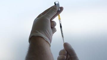 Szczepionka Pfizera dla nastolatków? EMA rozpoczęła ocenę