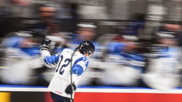 MŚ w hokeju: Finlandia pierwszym finalistą