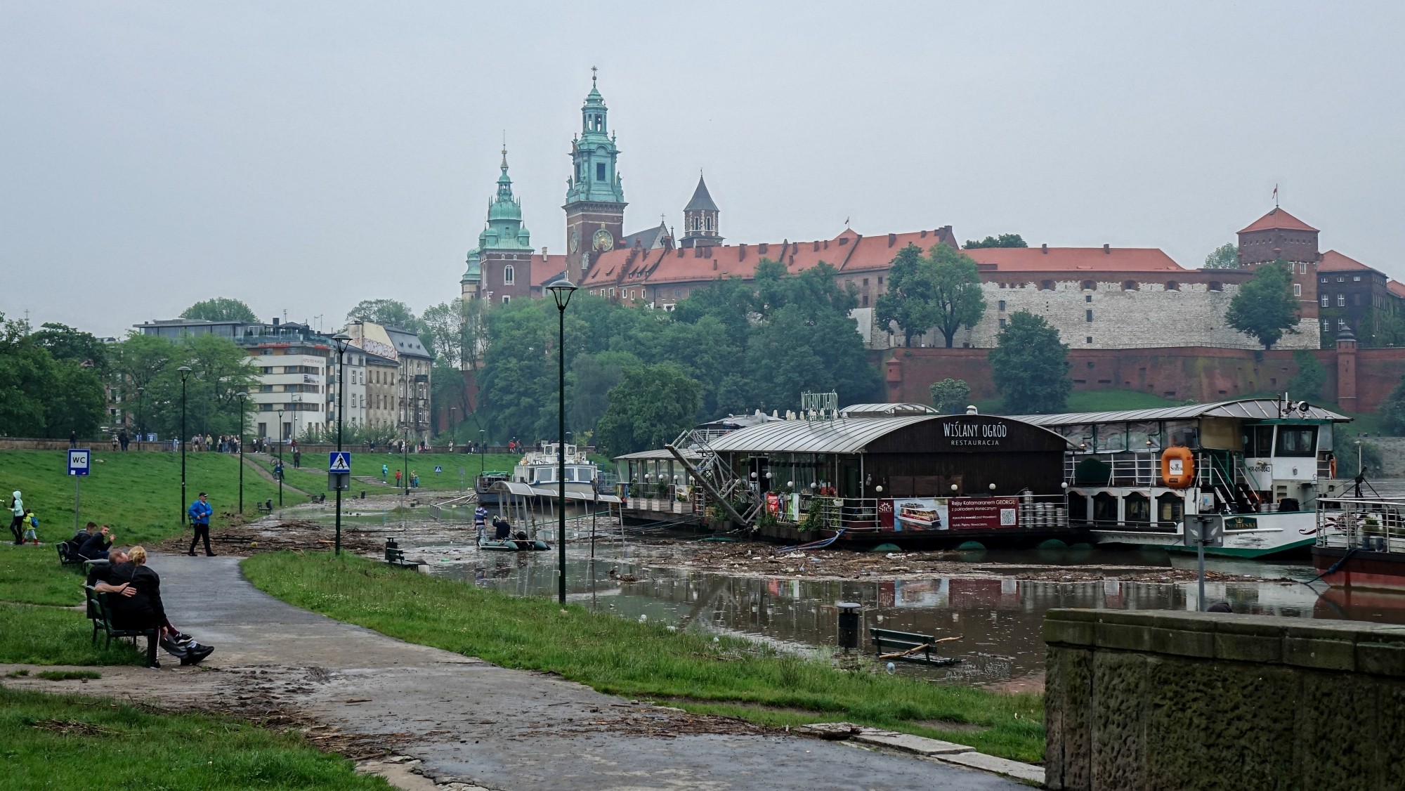 Wielka woda pod Wawelem - zdjęcie 9