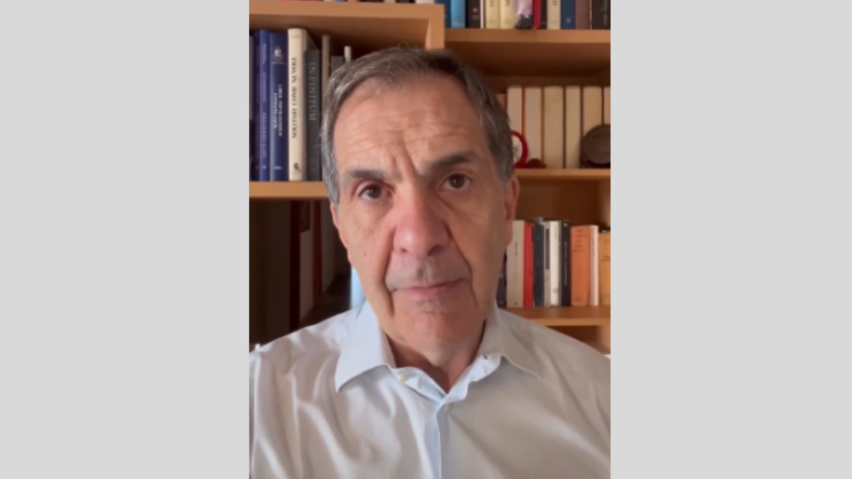 Burmistrz Katanii Enrico Trantino oświadczył, że w środę szkoły w mieście pozostaną zamknięte