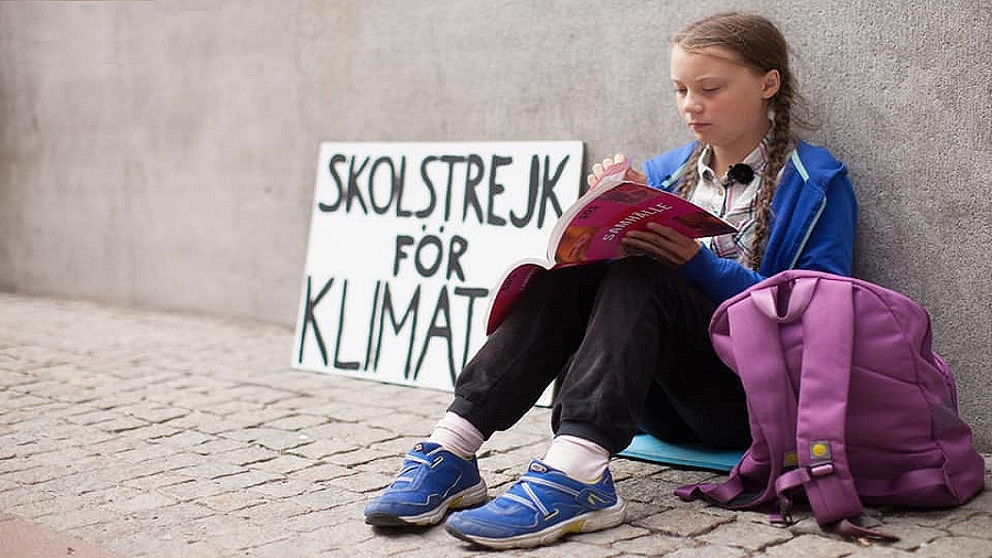 22.04.2019 07:00 16-latka stanęła na czele globalnej rebelii przeciw obojętności polityków wobec zmian klimatu