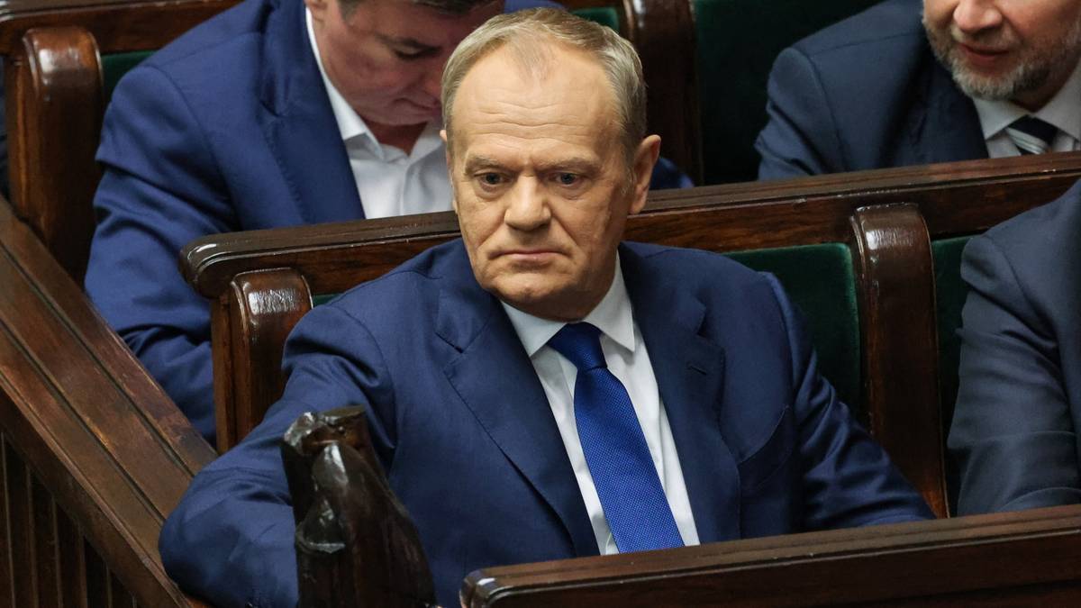 Prezydent chce nowej konstytucji. Tusk zabrał głos
