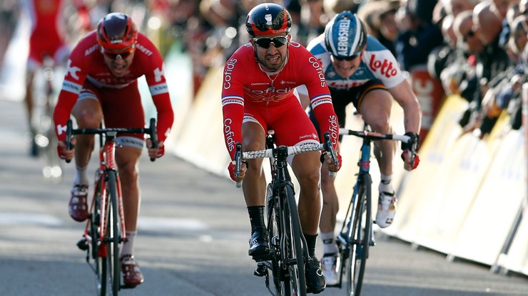 Bouhanni wygrał czwarty etap Paryż-Nicea, awans Majki