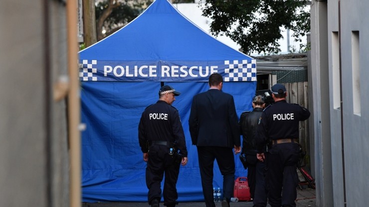 Australia: mężczyźni oskarżeni o przygotowywanie zamachu planowali wnieść bombę do samolotu
