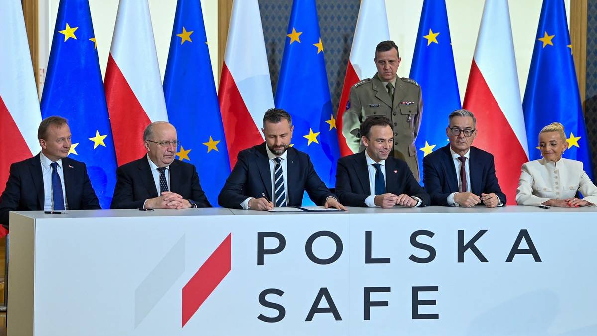 Fala komentarzy po podpisaniu umowy SAFE. "Patrioci się cieszą" i "zdradziecki rząd"