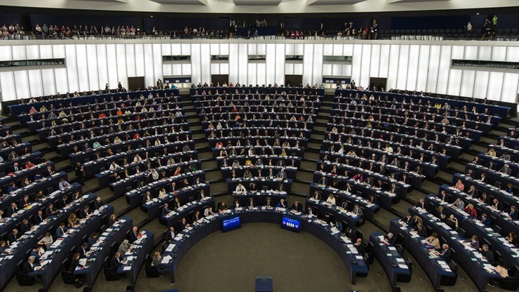 Europarlamentarna frakcja Zielonych chce przepisów chroniących informatorów