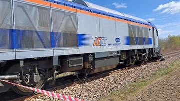 Samochód wjechał pod pociąg. Tragiczny wypadek na niestrzeżonym przejeździe