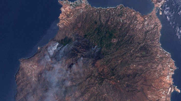 Minister obrony: strażacy opanowali pożar na wyspie Gran Canaria
