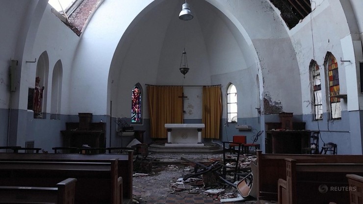 Zniszczony w czasie wichury kościół 