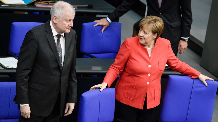 Merkel pozytywnie o dalszej współpracy z szefem CSU. Mimo wcześniejszego sporu o politykę migracyjną