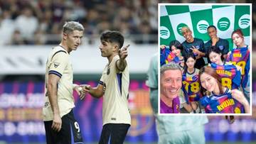 Robert Lewandowski w gronie młodych Azjatek. To zdjęcie podbija sieć