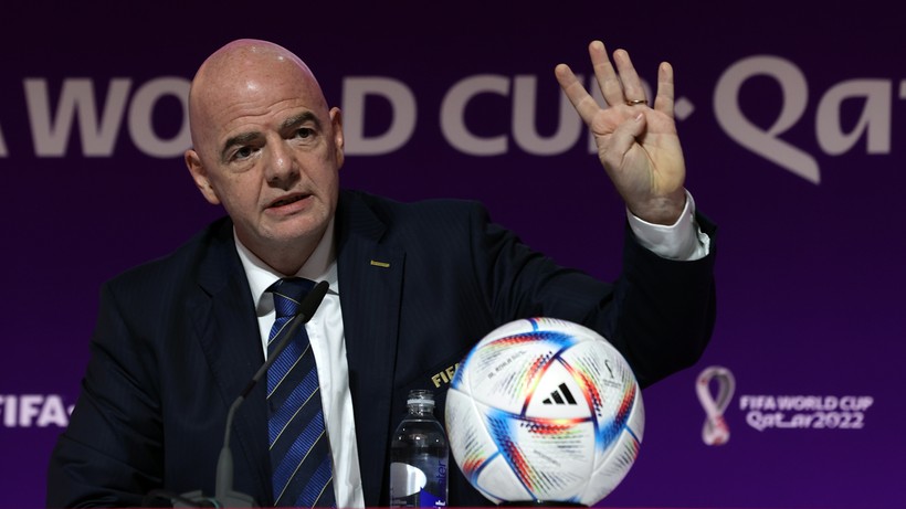Cezary Kowalski: To idealny moment, by szef FIFA potępił swojego przyjaciela Putina