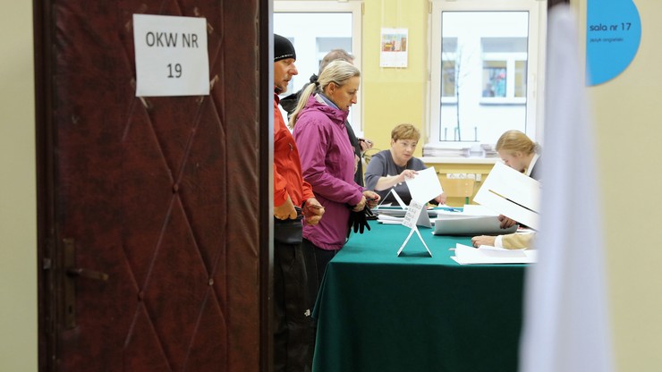 W Zakopanem wydano niewłaściwe karty wyborcom. Powtórki głosowania nie będzie