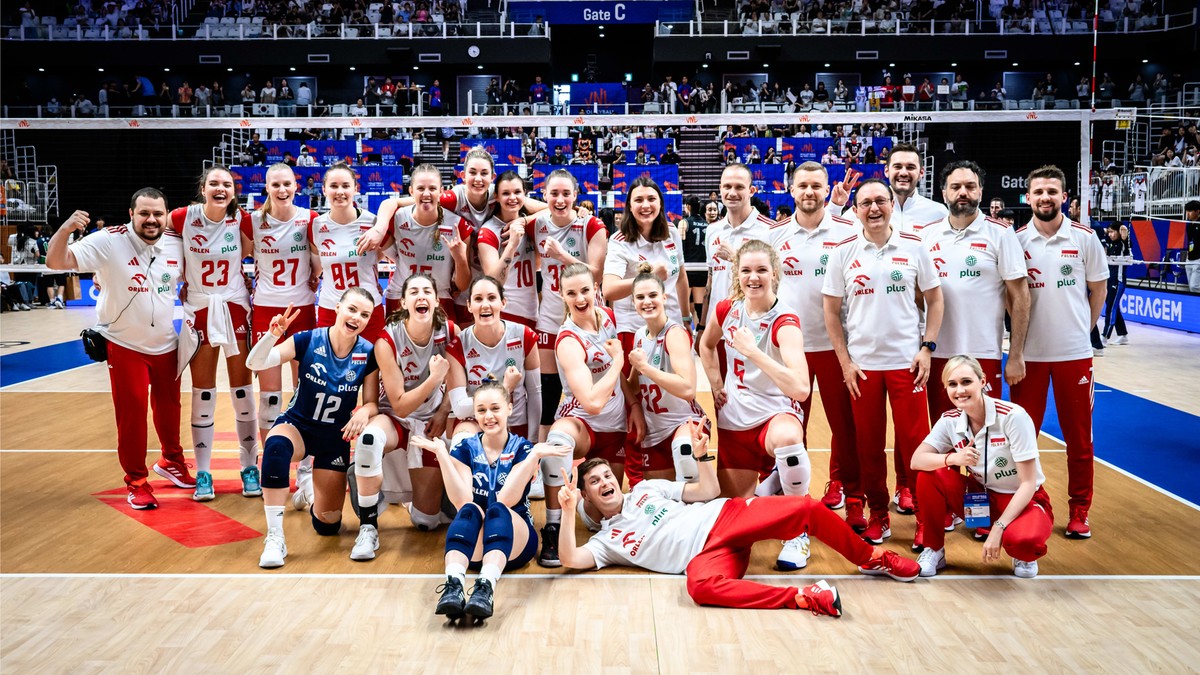 the best!  Polish volleyball players won the main stage of the Nations League