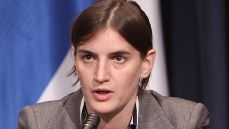 Minister administracji, zdeklarowana lesbijka. Może być pierwszą kobietą na czele serbskiego rządu