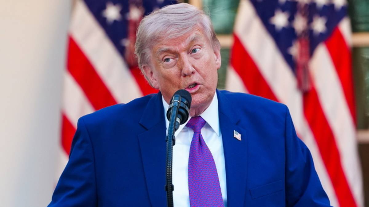 "Kuba prosi o pomoc". Trump o zamiarach wobec wyspy