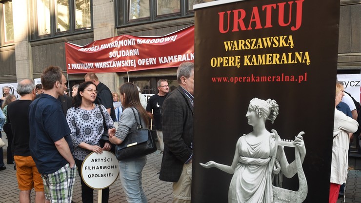 Protest przeciwko zmianom w Warszawskiej Operze Kameralnej