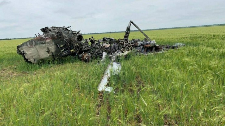 Wojna w Ukrainie. Ukraińcy zniszczyli śmigłowiec Mi-35M