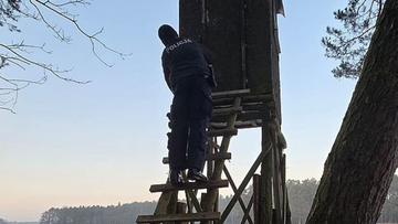 Zadzwonił na numer alarmowy... 25 tys. razy. Teraz stanie przed sądem