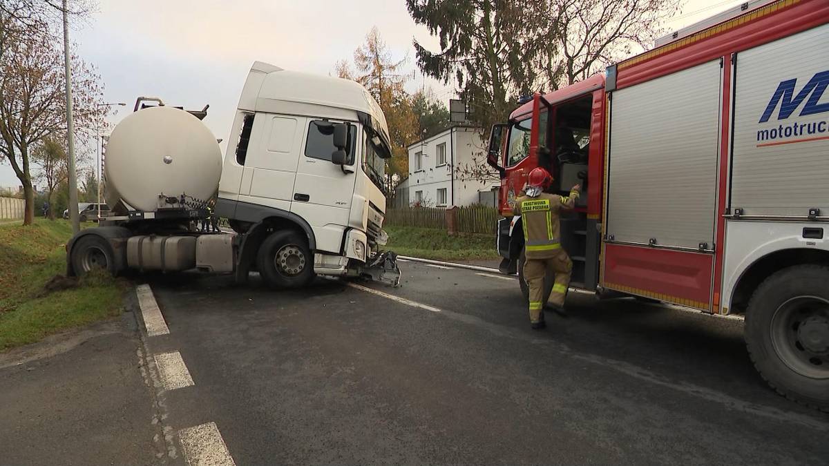 Tragiczny wypadek w Pamiątkowie. Auto stanęło w płomieniach, są ofiary