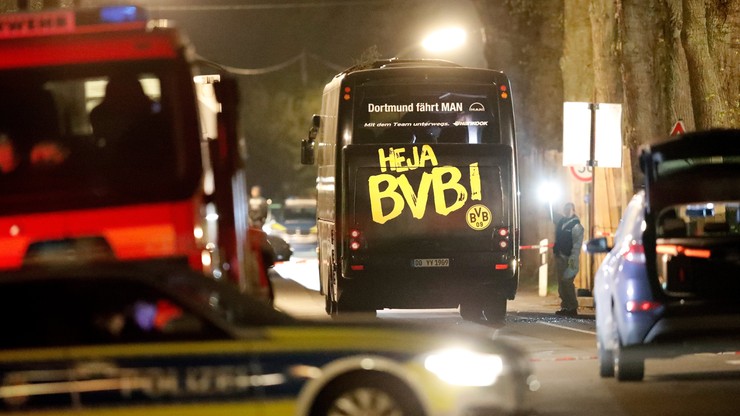 Policja: Celowy atak na drużynę BVB. Bartra operowany