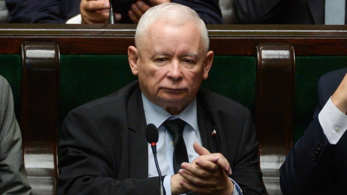 J. Kaczyński uderza w premiera. Wspomniał o "propagandzie sukcesu"