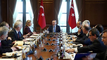 Turcja domaga się od UE 5 mld euro na uchodźców
