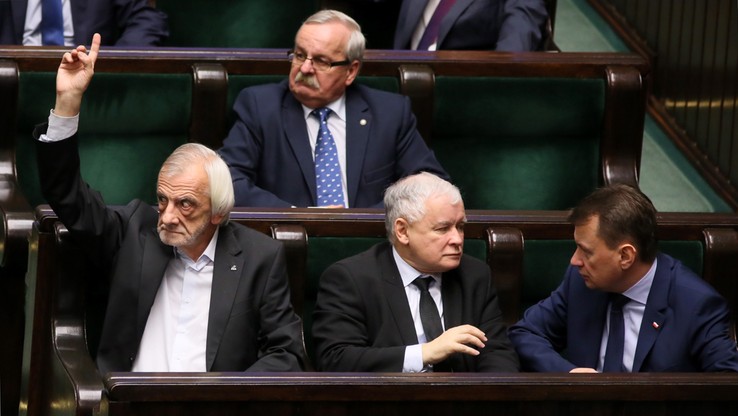 Szef klubu PiS: Sejm wybierze pięciu sędziów TK na następnym posiedzeniu