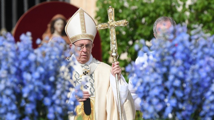 Wielkanocne orędzie papieża. Apel o pokój  w Syrii, Iraku, na Ukrainie