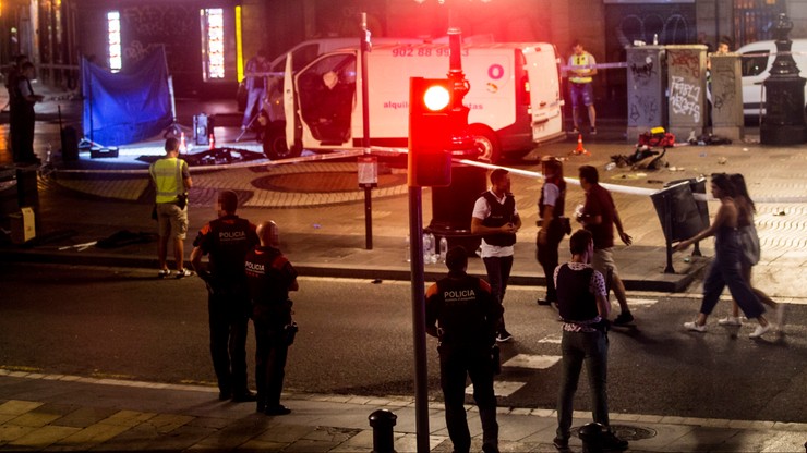 Źródło: terroryści planowali w Barcelonie atak z użyciem butli z gazem