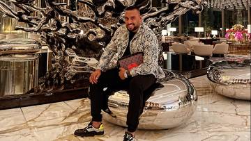 Raper poszukiwany czerwoną notą. Media: 