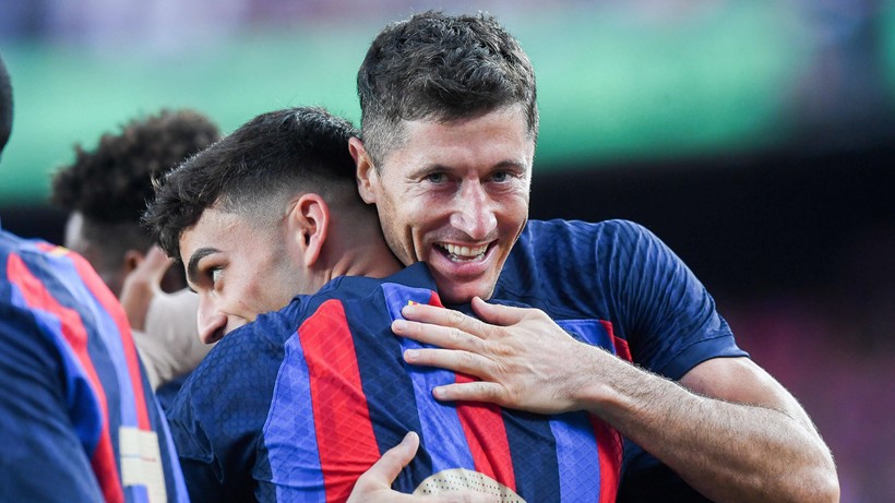 Gwiazda FC Barcelona o Lewandowskim: To zaszczyt z nim grać