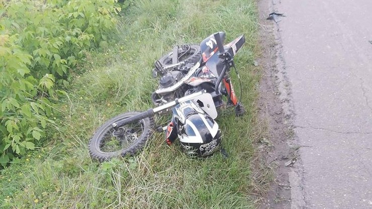 9-latek na motocyklu zderzył się z samochodem