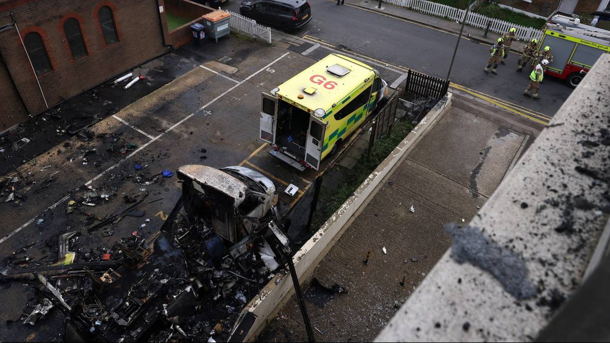Wybuch czterech karetek w Londynie. Należały do izraelskiego pogotowia