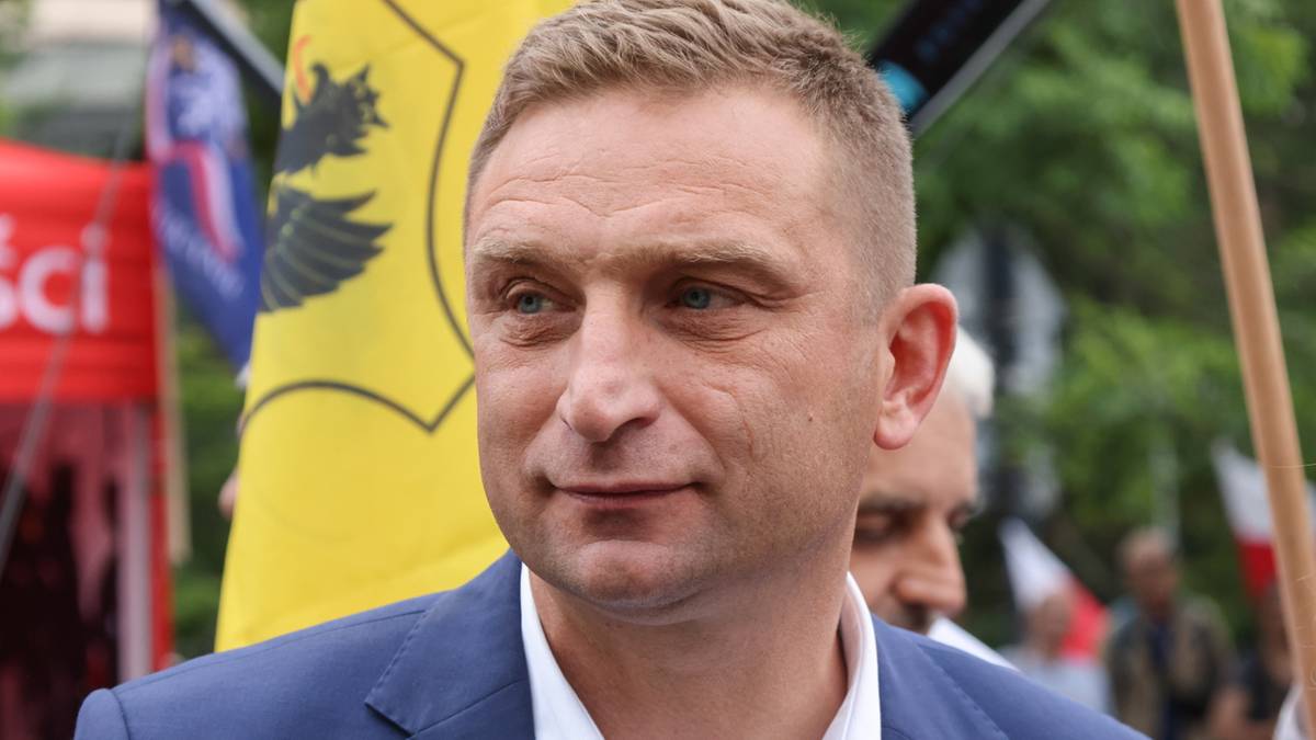 Czarne chmury nad Robertem Bąkiewiczem? Nowa decyzja prokuratury