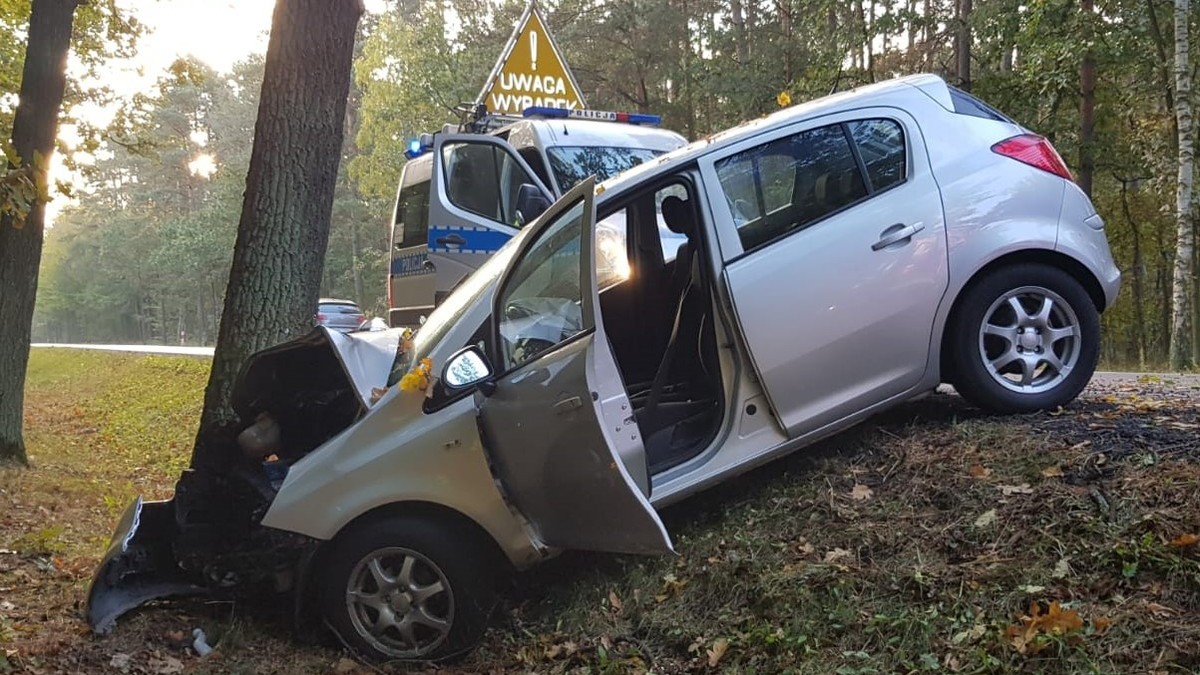 Biała: Ciężarówka pędziła wprost na auto. Policja szuka świadków wypadku