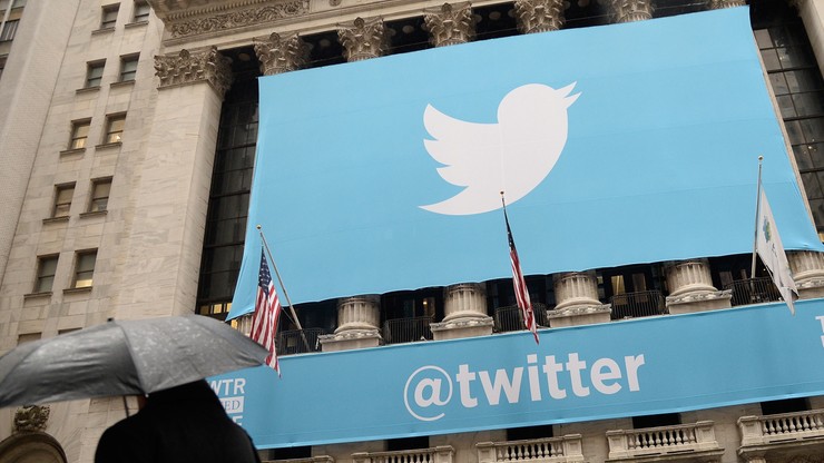 Szturm na Kapitol. Twitter zawiesił ponad 70 tys. kont związanych z ruchem QAnon